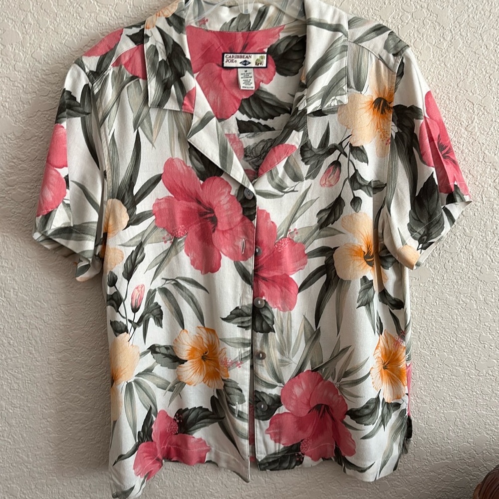 Caribbean Joe Tropical Short Sleeve Shirt - Medium size